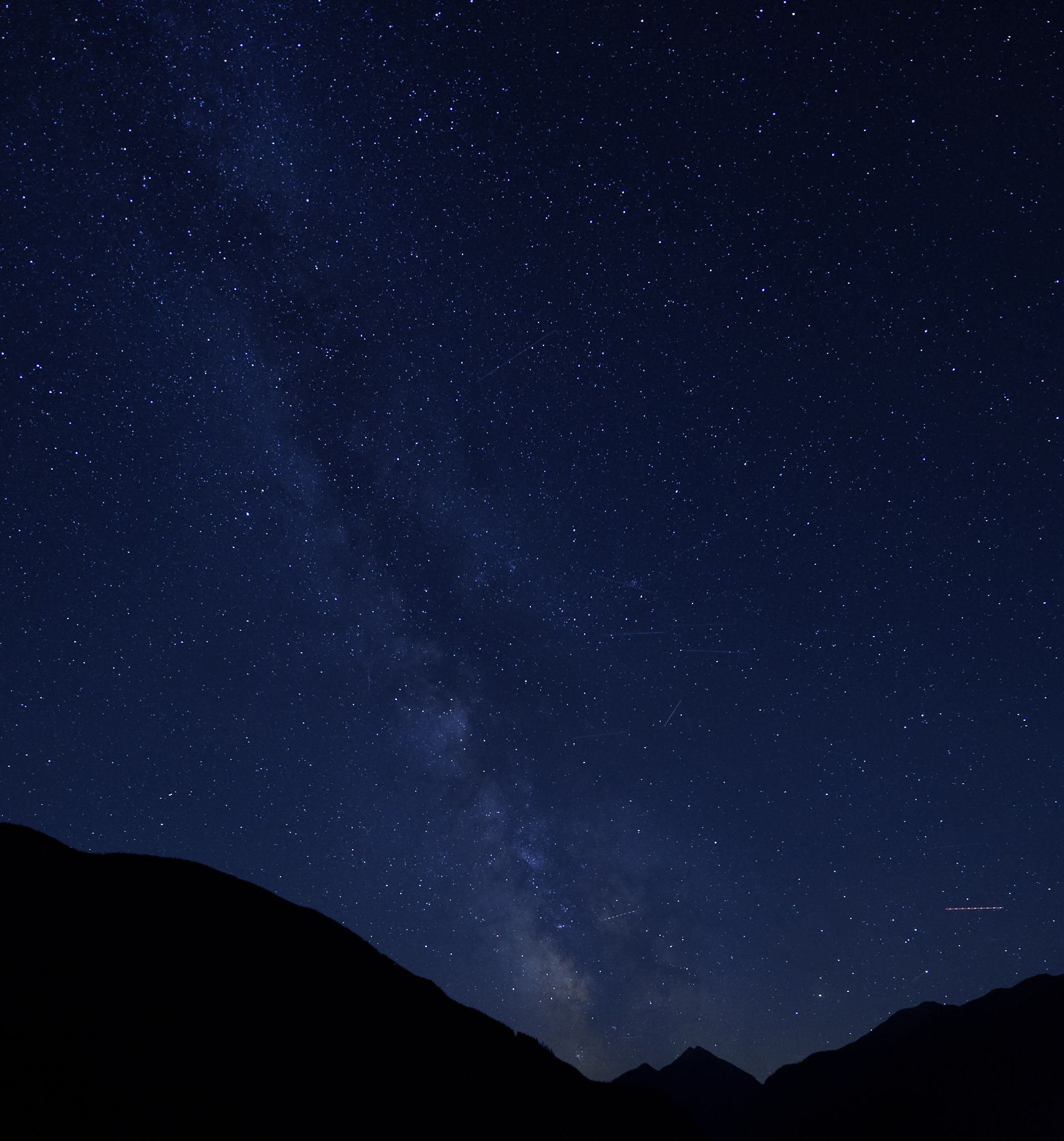 Shooting stars dark night